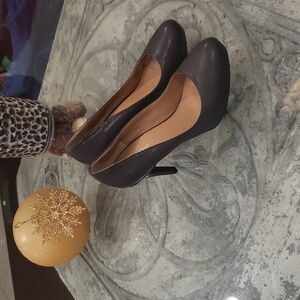 CALVIN KLEIN WOMEN'S LEATHER PLATFORM PUMPS LIKE NEW SZ 7